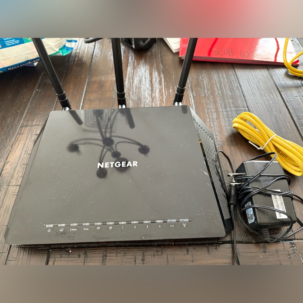 NETGEAR AC1750 Smart WiFi Router - Black & High Speed Cable Modem - Picture 2 of 8